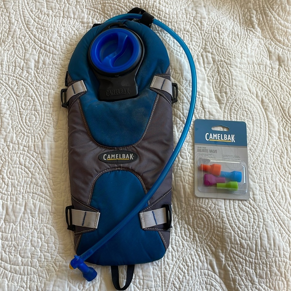 Camelbak Unbottle 100 water pouch and Big Bite valves